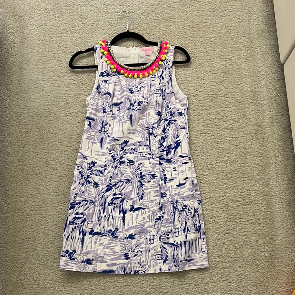 Lilly Pulitzer Blue and White Sheath Dress Casual Sleeveless Crew Neck